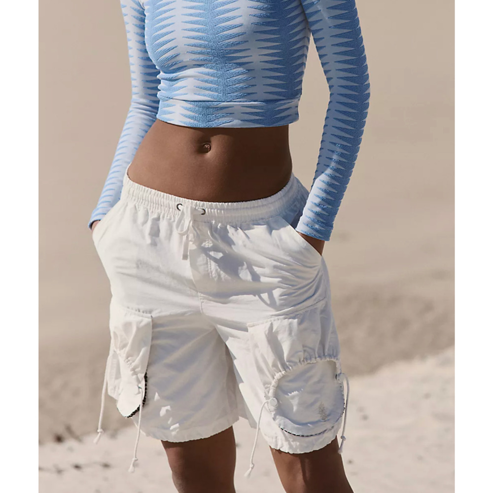 NEW FREE PEOPLE FP MOVEMENT WHITE IN A CINCH CARGO POCKET SHORTS SZ M